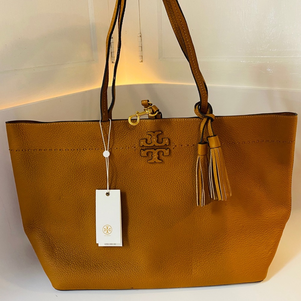 😍Authentic & New Tory Burch McGraw Tote😍